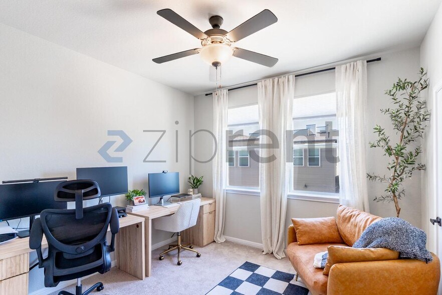 Building Photo - Unit 1801
