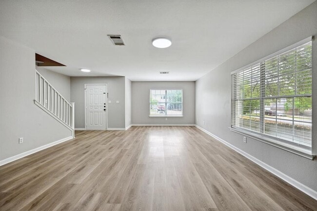 Building Photo - 8139 Evadean Cir