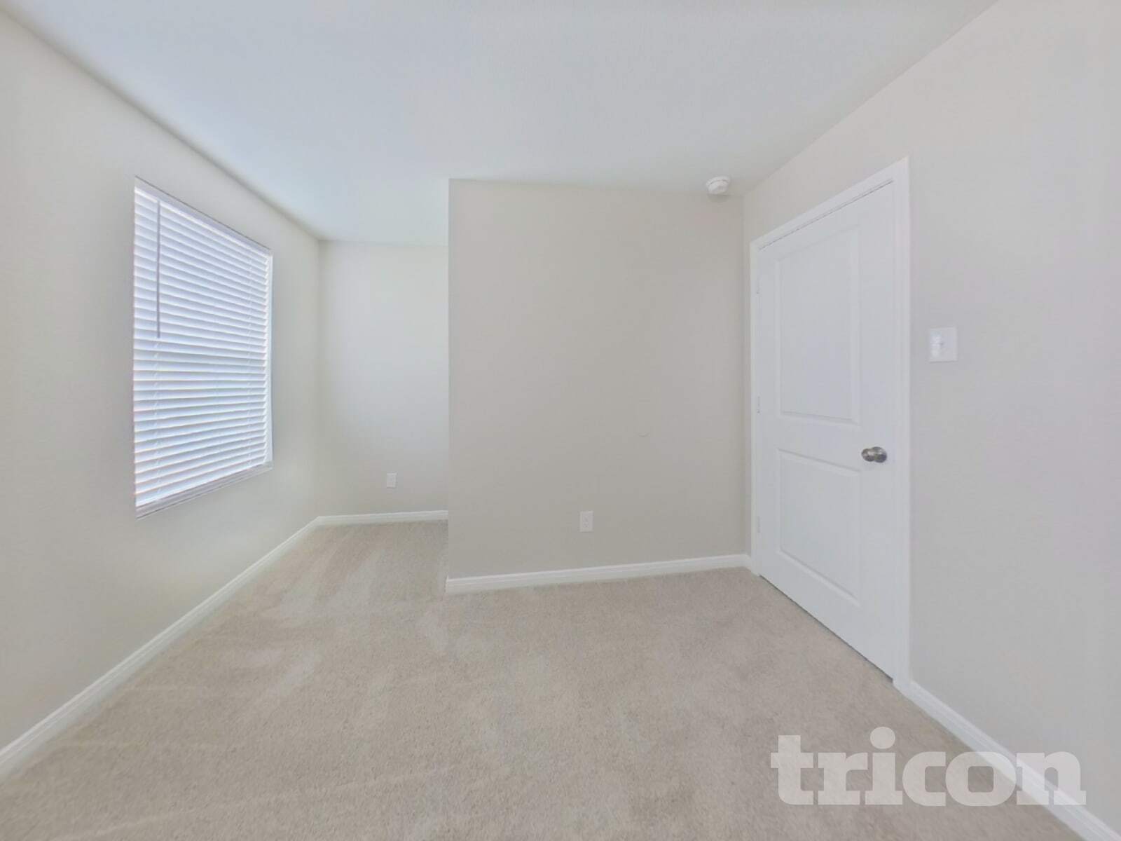 Building Photo - 10122 Cerritos dr