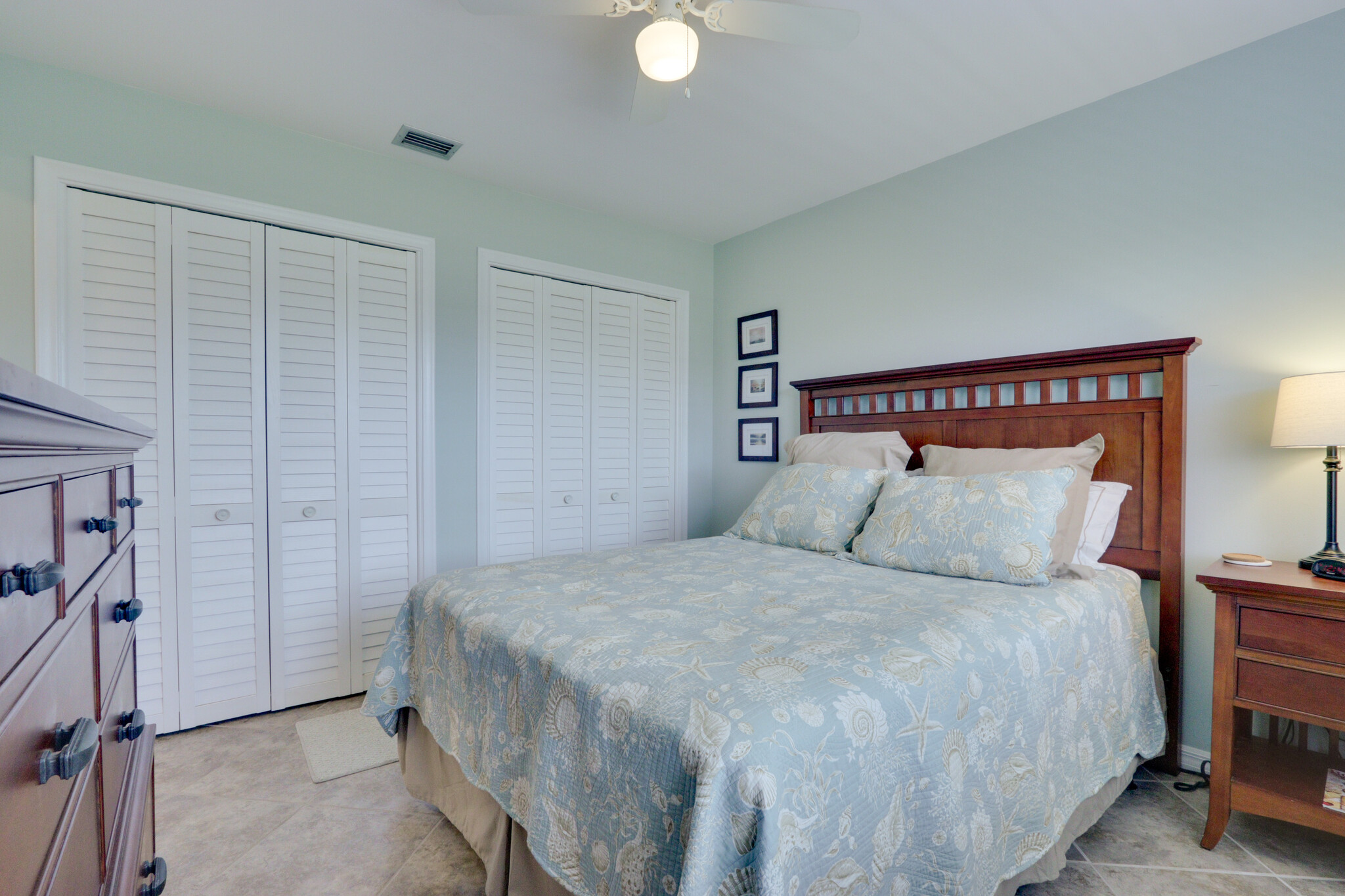 Plenty of closet space - 230 S Lakeside Dr
