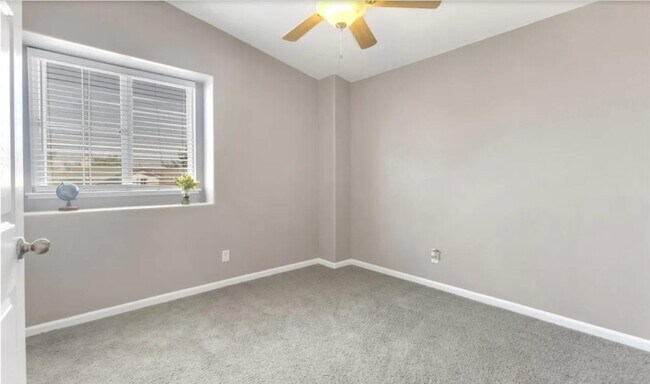 Building Photo - 9412 Viridian Way