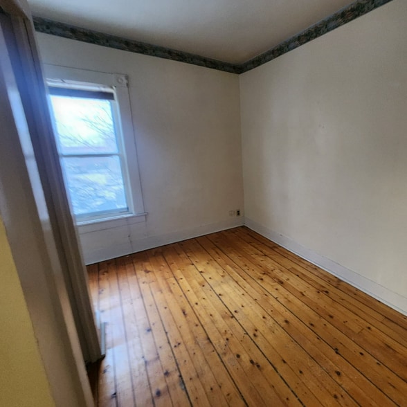 Building Photo - 12 Downing St