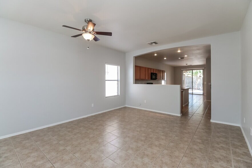 Building Photo - 21822 E Gold Canyon Dr