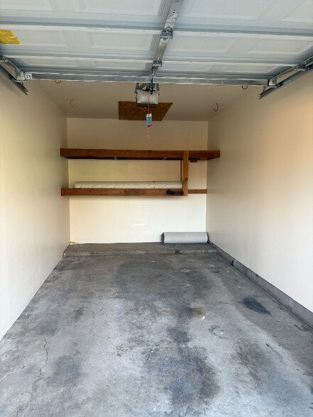 Building Photo - 1015 Roosevelt Ave