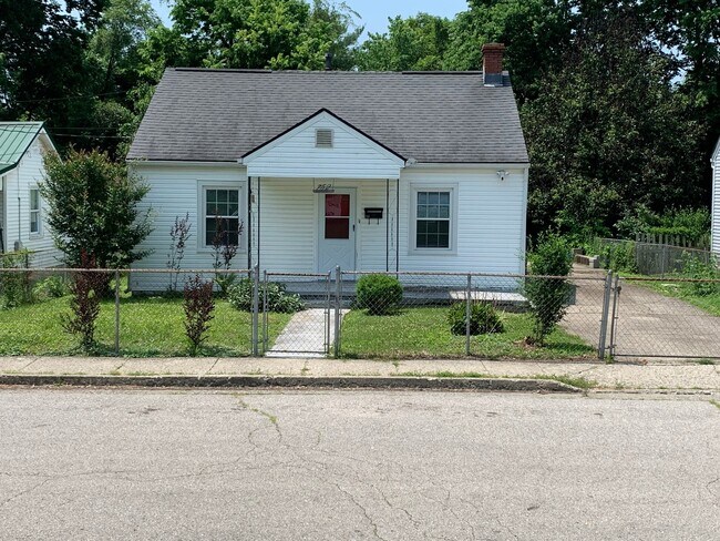 Building Photo - Pre-Leasing Now for Fall Semester 2026