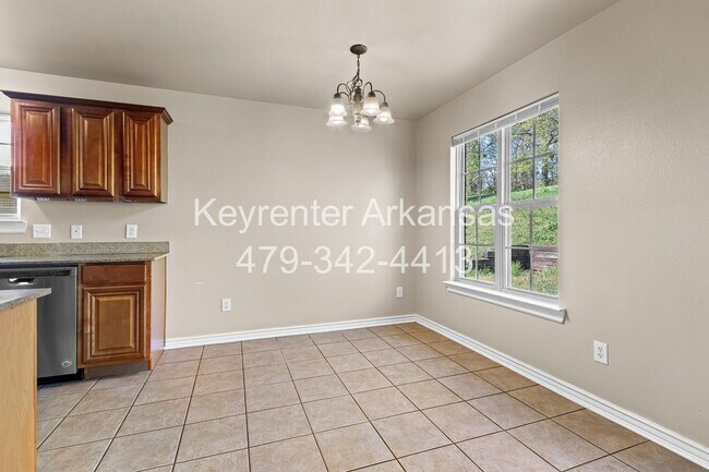 Building Photo - This home is the perfect choice for you in Elkins!