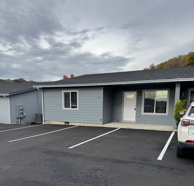 Building Photo - GEAW5