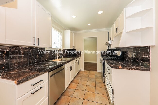 Building Photo - Charming 3 Bedroom Fullerton Home with Private Backyard Retreat on a Quiet Street