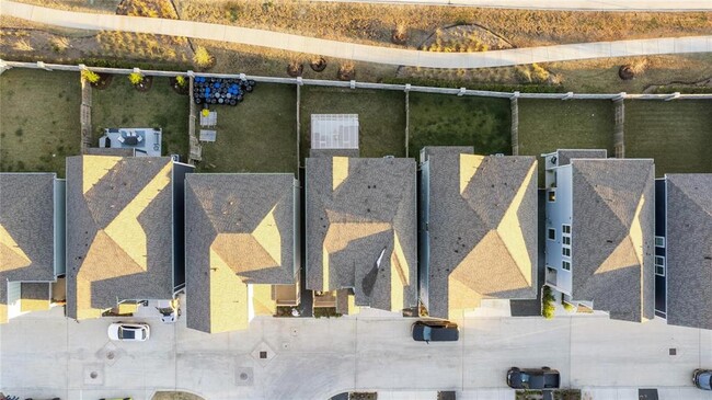 Building Photo - 614 Sandy Bay Ln