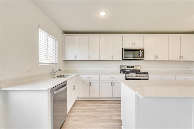 Building Photo - 16048 Isles Dr