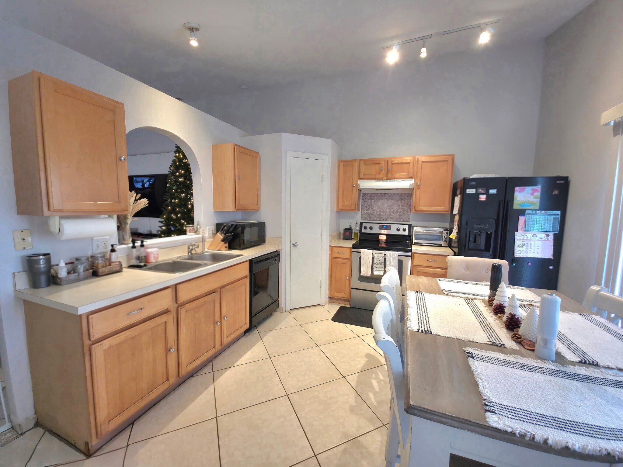 Kitchen - 13105 Odyssey Lake Way