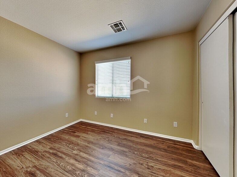 Building Photo - 6222 W Southgate St