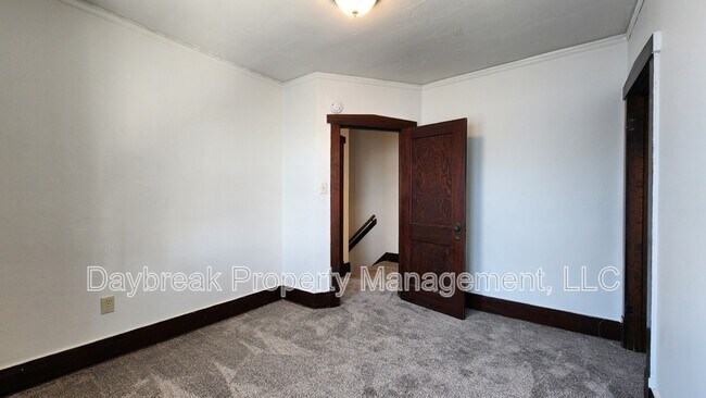 Building Photo - 1316 3rd Ave N