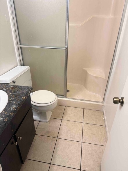 Building Photo - 112 Gatewood Ln