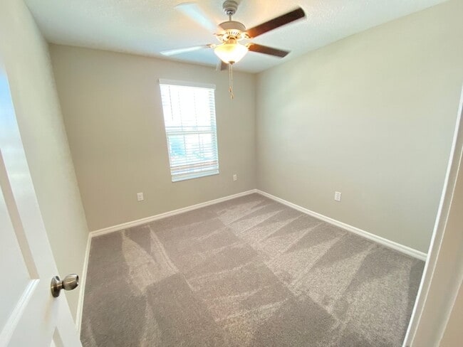 Building Photo - 12012 Miracle Mile Dr, Riverview, FL 33578
