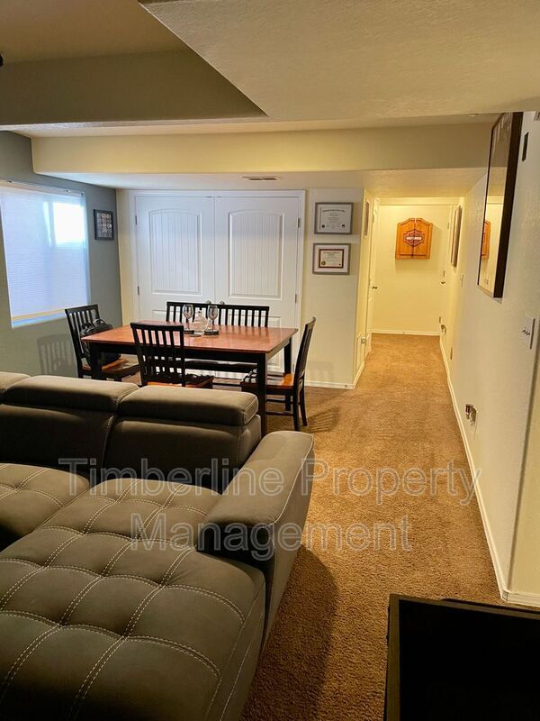 Building Photo - 11505 Wildwood Ridge Dr
