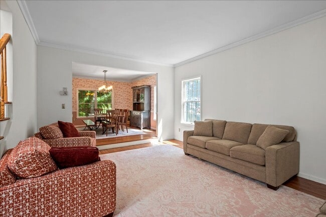 Building Photo - Private Pool, Fireplace & Endless Charm — Cross River, NY