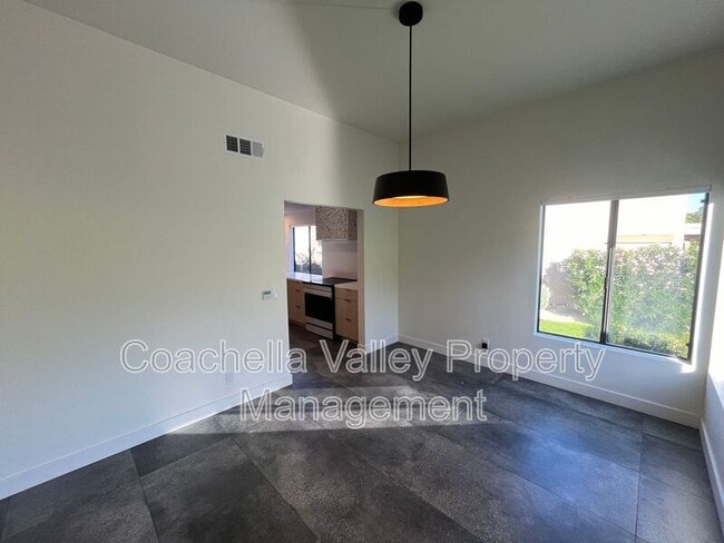 Building Photo - 72335 Canyon Ln