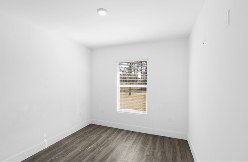 Building Photo - 1949 Quintero Ln