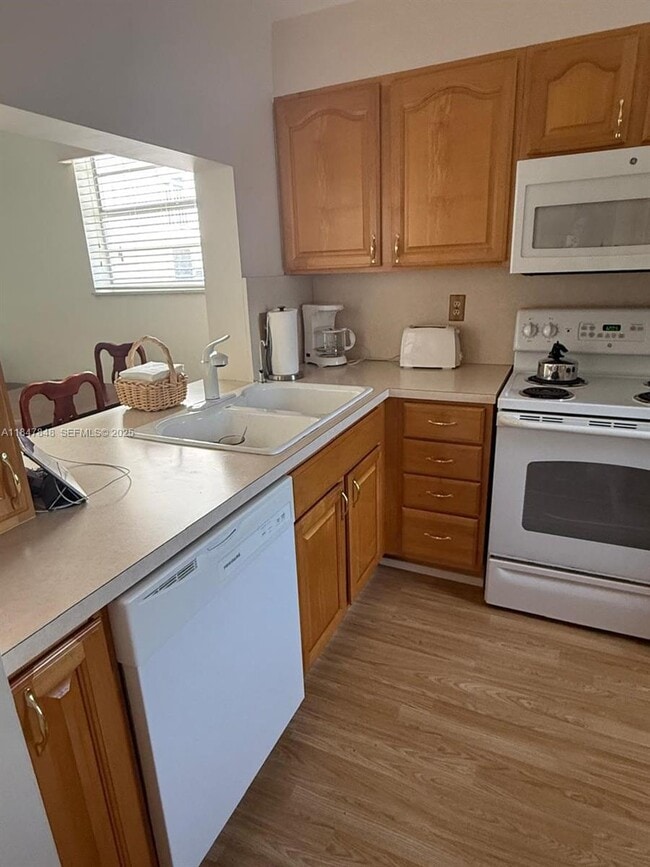 Building Photo - 4025 N Federal Hwy