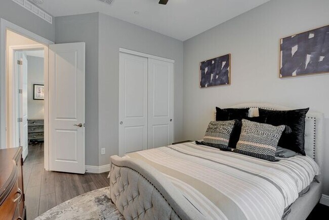 Building Photo - BEAUTIFULLY FULLY FURNISHED 4 BEDROOM 3.5 BATH HOME IN 89138