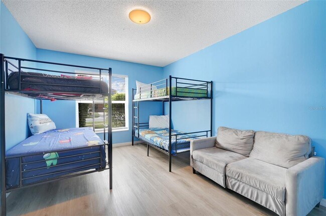 Building Photo - 8607 Knottingham Dr