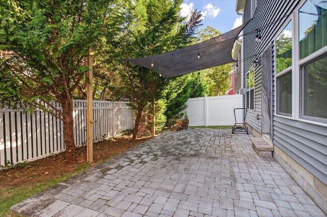 Building Photo - Beautiful 3-Bedroom Home in Virginia Beach...