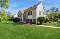 Building Photo - 2424 Dawson Ln