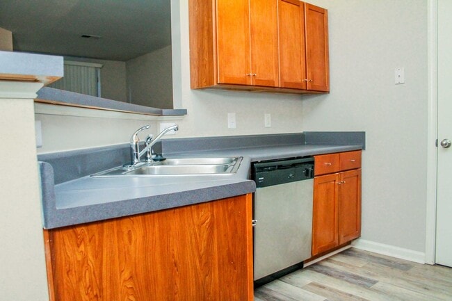 Building Photo - 705 Walker Square