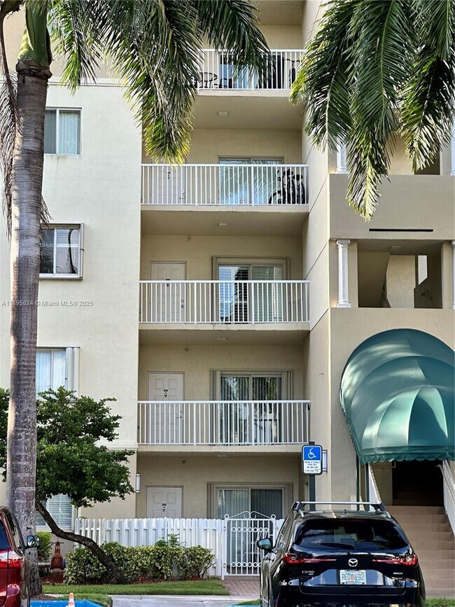 Building Photo - 10700 NW 66th St