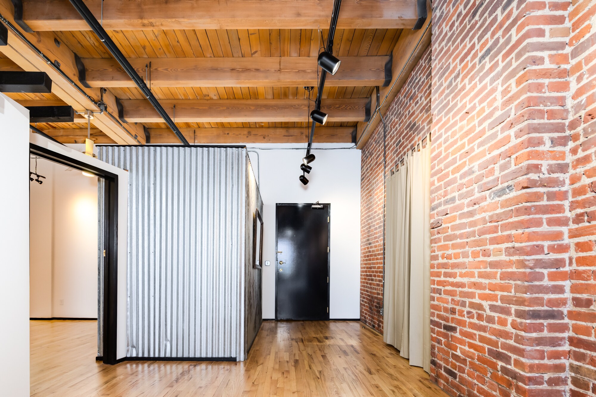 Building Photo - 1450 Wynkoop St