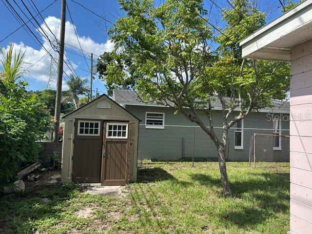 Building Photo - 6617 27th Way N