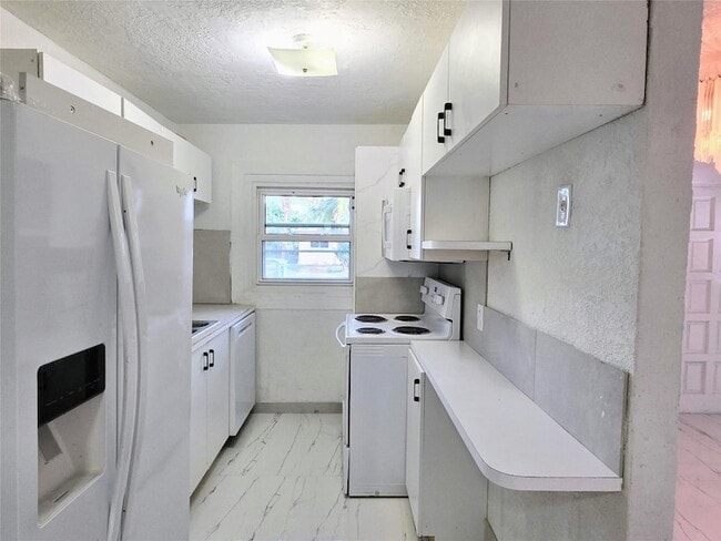 Building Photo - 1751 NW 29th Terrace