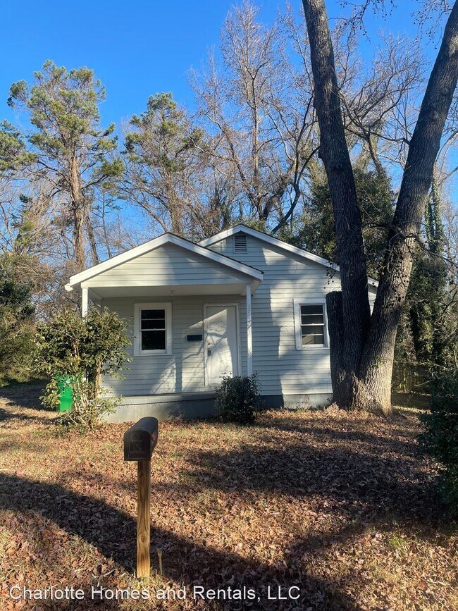 2 br, 1 bath House 2552 Eddington 2552 Eddington St Charlotte NC