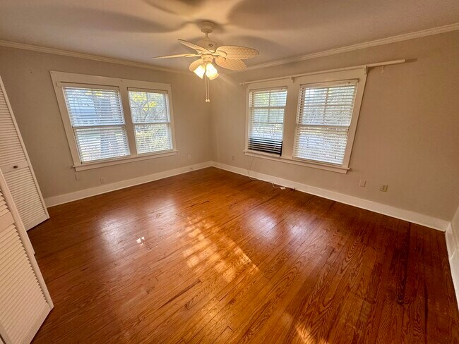 Building Photo - 511 Liberty St