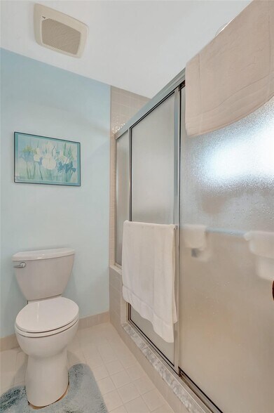 Building Photo - 8224 Cassia Dr