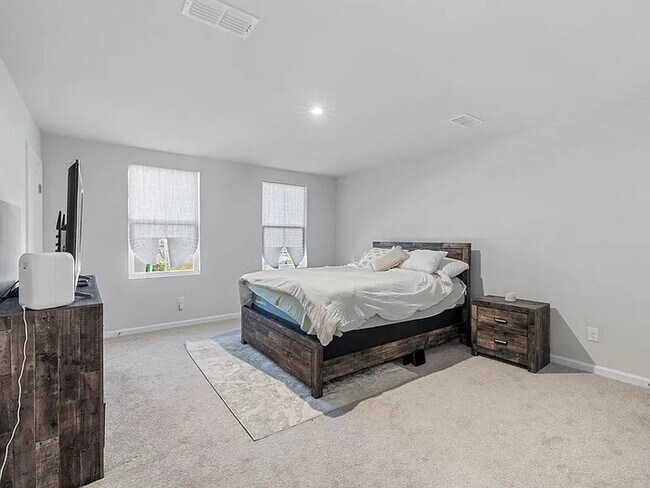Building Photo - Lease OR Lease to Own