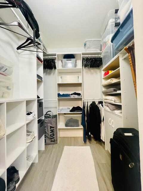 Building Photo - 5571 Courtyard Dr