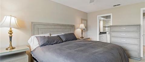 Building Photo - 16181 Fairway Woods Dr