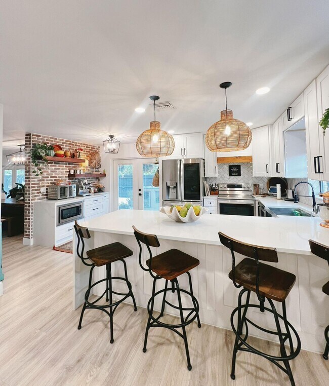 Building Photo - 9775 Arbor Meadow Dr