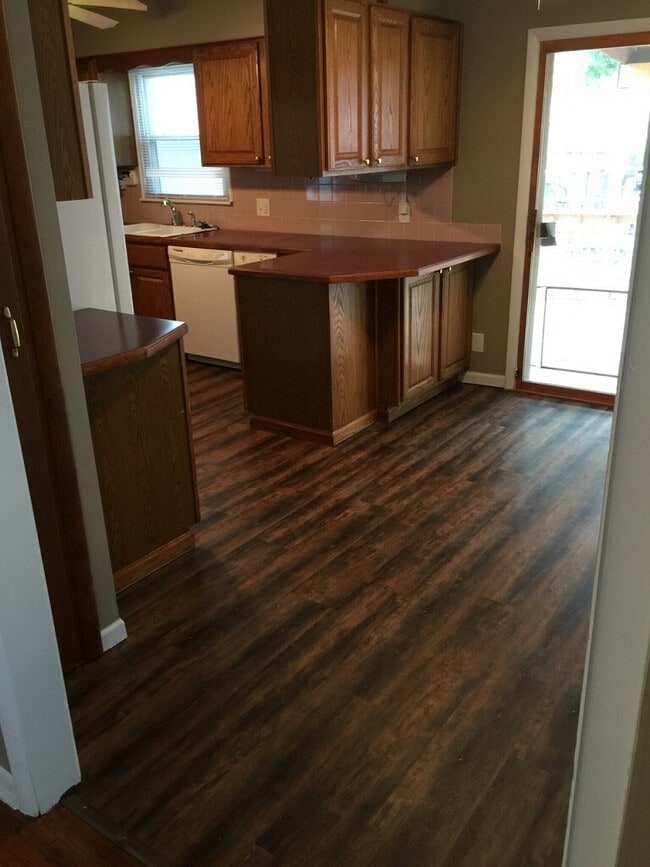 Building Photo - Coming available in August! ***Showings not starting until 8/5***