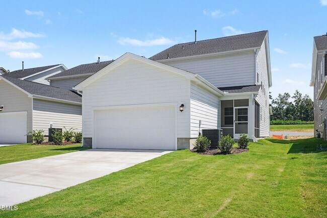 Building Photo - 321 Golden Trace Dr