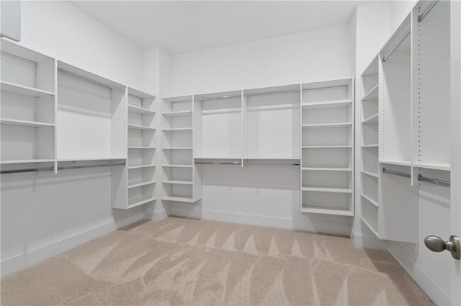 Building Photo - 687 Stickley Oak Way