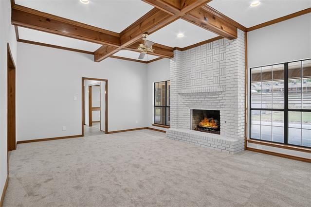 Building Photo - 1013 Alamo Dr