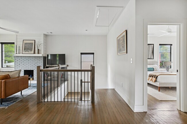 Building Photo - 634 Bonaventure Ave NE