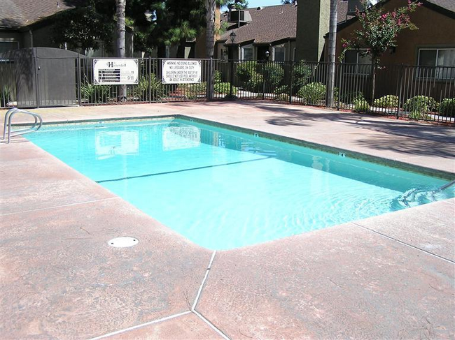 Building Photo - 5140 Cesar Chavez Blvd