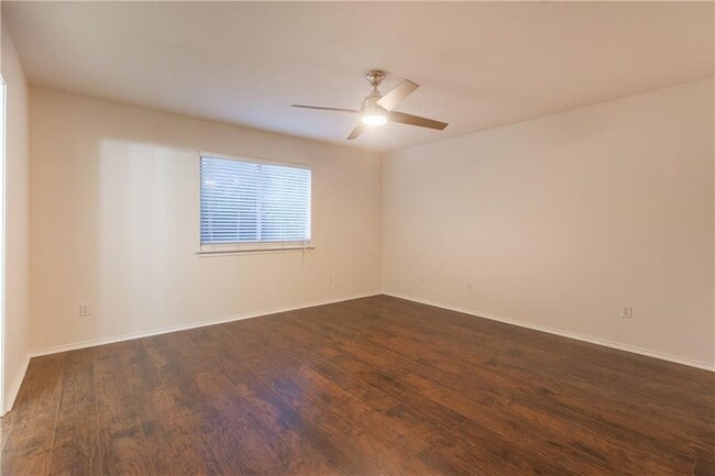 Building Photo - 17302 Dashwood Creek Dr