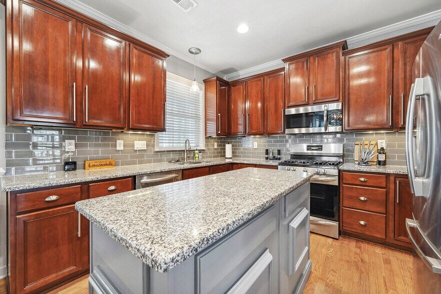 Building Photo - 3394 Pendley Rd