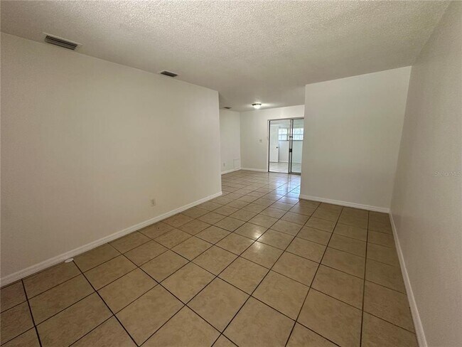 Building Photo - 4072 Kirkland Blvd