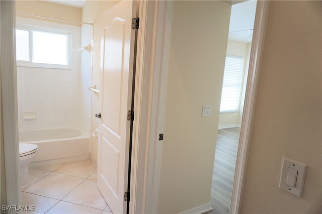Building Photo - 1546 Weybridge Cir